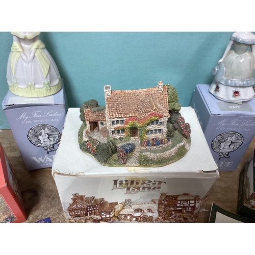 34 - Liliput Lane Cottages, Ice to Meet You, Holme Drive & Silver Bells, Boxed with Certificates, togethe... 