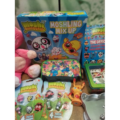 289 - Mixed collection of Moshi Monsters toys to include books, figurines, stationery, soft toys and much ... 