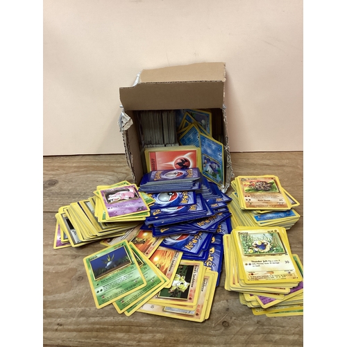 102 - Large Box full of Wizard of the Coast Pokémon Cards