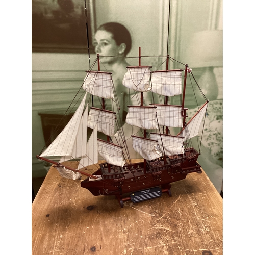 226 - Large Wooden Model of 1607 Spanish Galleon - Height 67 cm - Length 75 cm