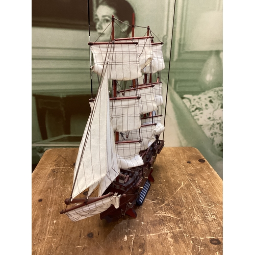 226 - Large Wooden Model of 1607 Spanish Galleon - Height 67 cm - Length 75 cm