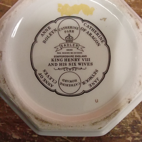 40 - Two teapot from the Sadler Classic Collection, Robin Hood and King Henry VIII and His Six Wives.