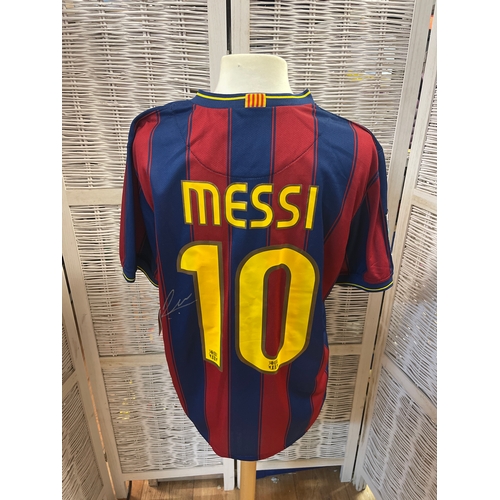 239 - Lionel Messi signed Barcelona shirt with C.O.A