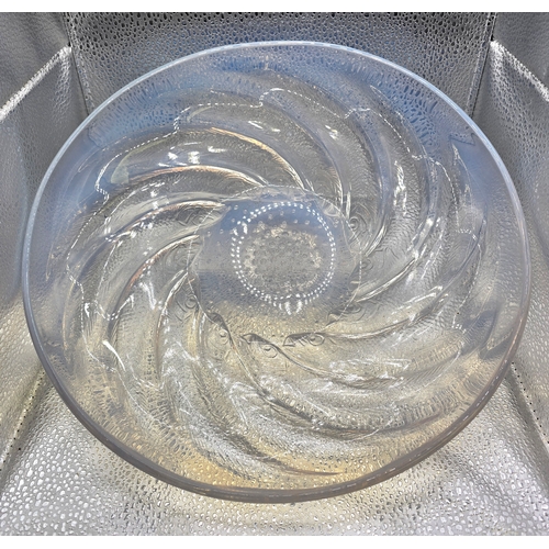 362 - Circa 1930's Rene Lalique Opalescent 'Poissons' Bowl. App.28.5cm dia.
