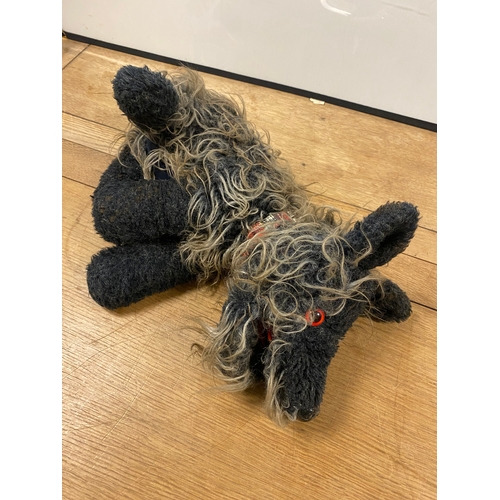 522 - Tebro Spit the Dog Puppet