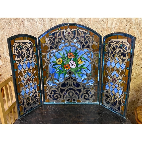 122 - Arts and Crafts Movement Leaded Stained Glass Fire Screen