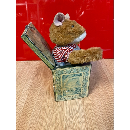 375 - Brambly Hedge Spring Story Wilfred Musical Jack in the Box