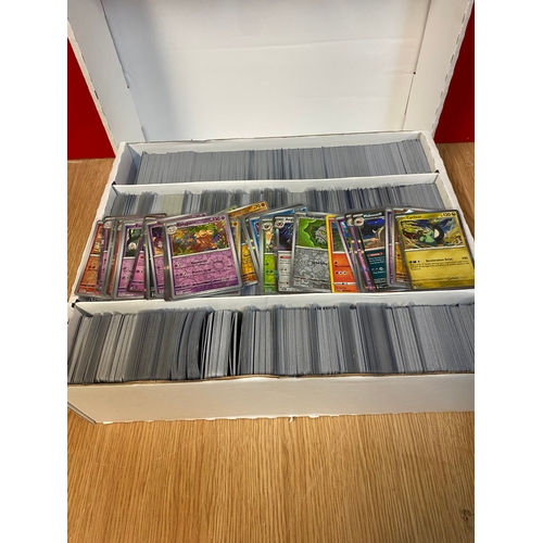 658 - Large Quantity of Collectable Pokemon Trading Cards