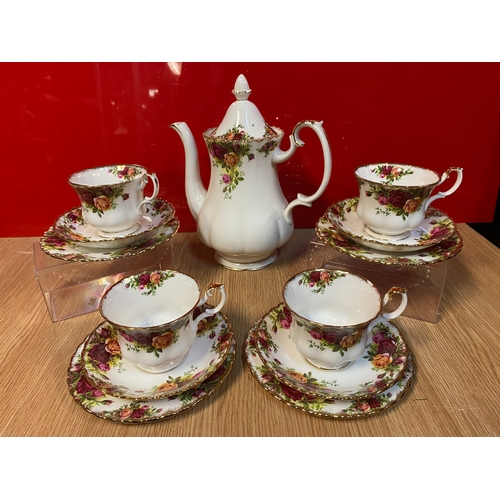 221 - Royal Albert Old Country Roses China Tea Set
