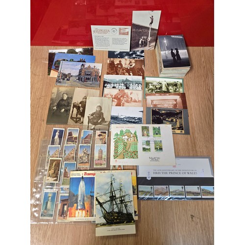 Large Quantity of 'Nostalgia Post Card' Collection & Other Cig Cards ...