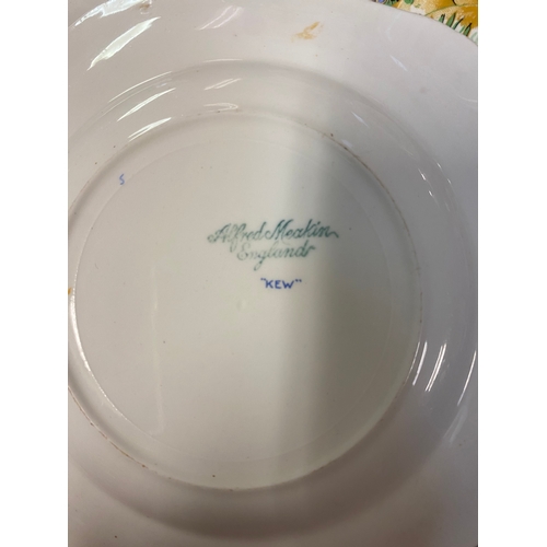 112 - Mixed Ceramics