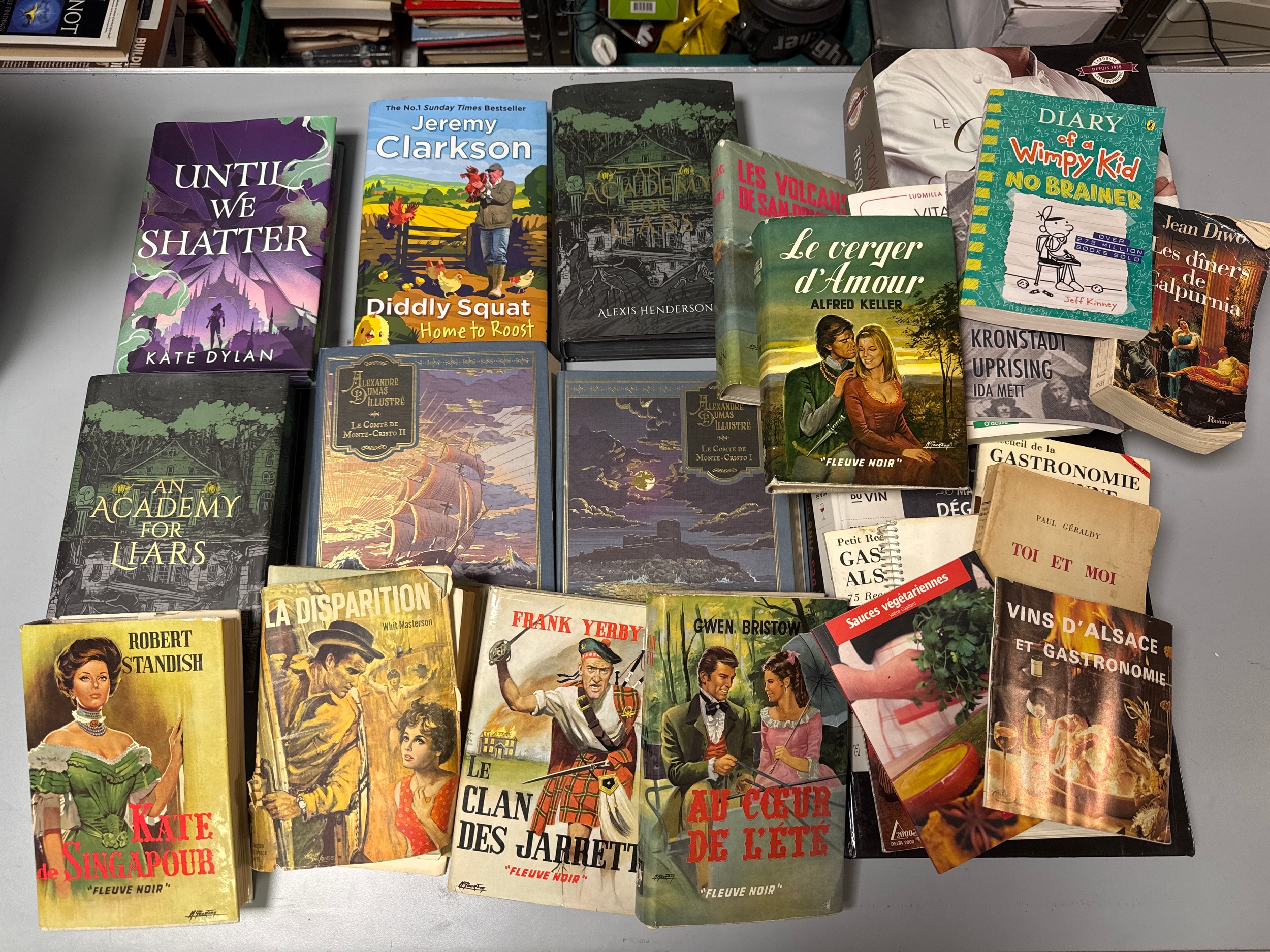 Quantity of Mixed Books