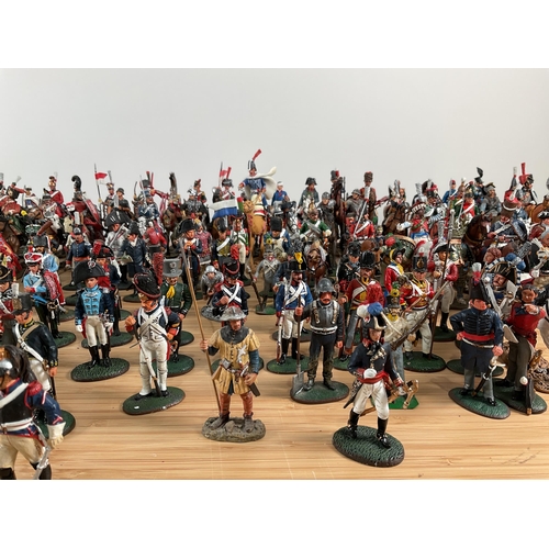 1105 - A large collection of Del Prado scale figures of varying size and historical period (largest 10cm x ... 