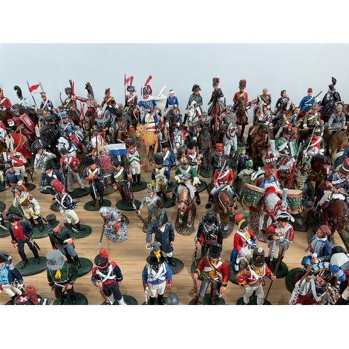 1105 - A large collection of Del Prado scale figures of varying size and historical period (largest 10cm x ... 