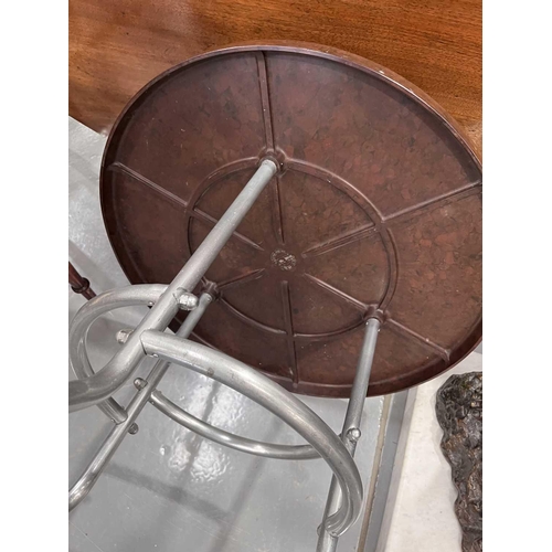 1229 - A mid century vintage Mahbro (Rainham) 1940s/50s circular Bakerlite and tubular aluminium coffee tab... 