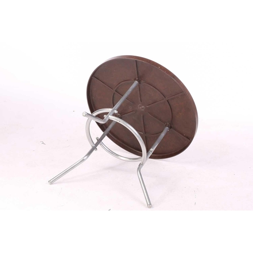 1229 - A mid century vintage Mahbro (Rainham) 1940s/50s circular Bakerlite and tubular aluminium coffee tab... 