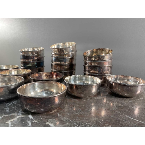 1323 - A collection of 20 good quality Mappin and Webb plated bowls, signed to bases, 11.5cm x 5cm x 11.5cm... 