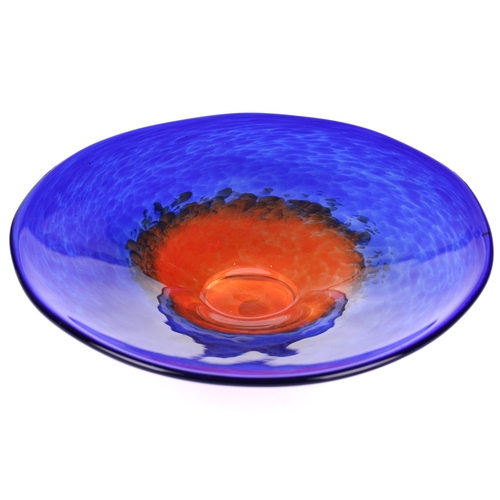 1297 - A collection of Art Glass from New Zealand, Australia and Canada, including Venus Tokiko bowl, with ... 