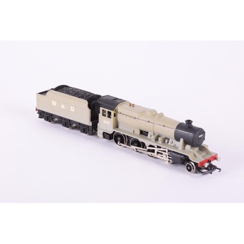 1314 - A Wrenn W2281 War Department Grey class 8F numbered 302 and having box (possibly incorrect) with pac... 