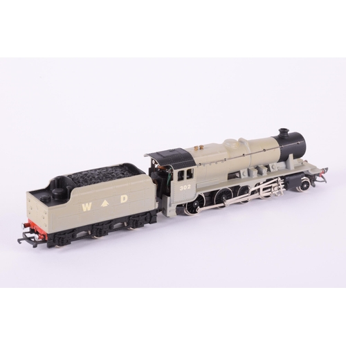 1314 - A Wrenn W2281 War Department Grey class 8F numbered 302 and having box (possibly incorrect) with pac... 