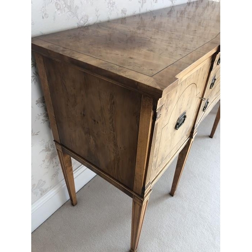 1384 - Good quality sideboard with 3 central drawers, dining table and four chairs including 2 carvers. Sid... 