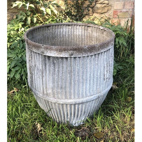 1441 - A galvanised dolly tub.