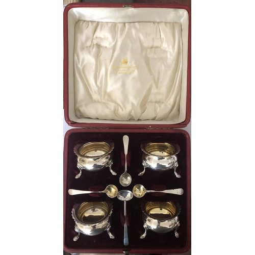 453 - Four boxed silver salts + 4 spoons, Birmingham 1908.