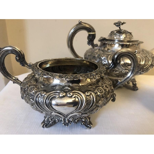 463 - Silver tea service, London 1843, possibly William Chawner 1400gms.