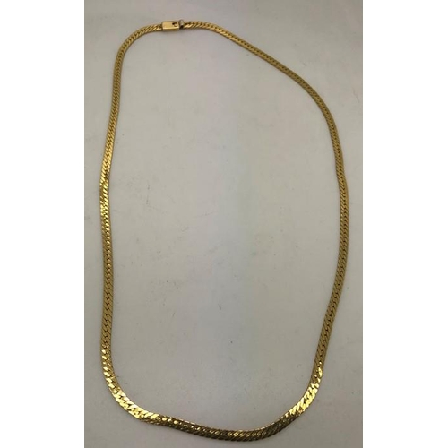 537 - An 18ct flat gold chain necklace. 14.4gms. 51.5cms l.