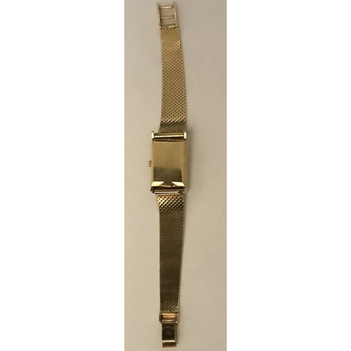 550 - A ladies Omega Ladymatic 18 carat gold wrist watch, total weight 38.9gms.