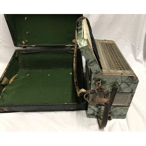 1270 - Soberano cased Accordion, steel reeds. Green marble effect body.