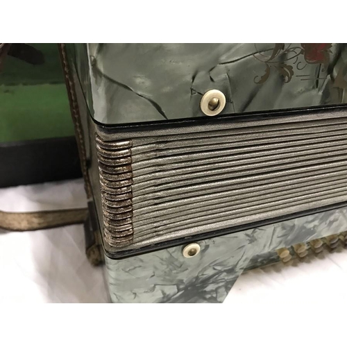 1270 - Soberano cased Accordion, steel reeds. Green marble effect body.