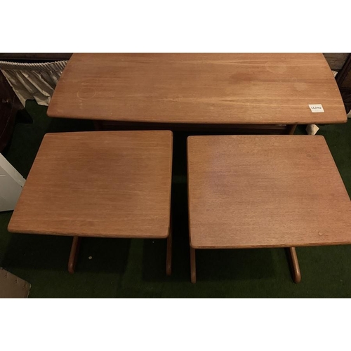 1598 - A mid century teak coffee table 99 x 40cms with two nesting tables.