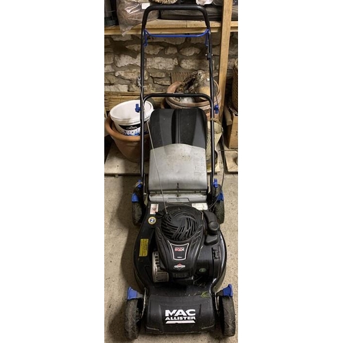 1635 - A Briggs and Stratton Mac Allister 500E series lawn mower.