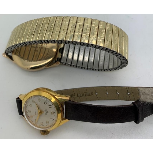 709 - A 9ct gold Smiths gentleman's gold wristwatch with subsidiary second dial on expanding metal bracele... 