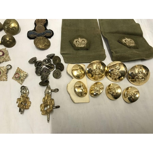 776 - Militaria collection. Military buttons, 1980's British Army cap with RAEC cap badge. Royal Engineers... 