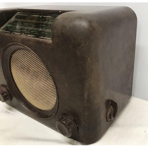 783 - Bush Bakelite radio type D.A.C. 90A. 30 w x 23 h x 18cms d.