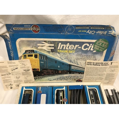 833 - Airfix 00 Inter City Train set, boxed. A1A Class 31/4 Diesel locomotive, carriages and track with a ... 