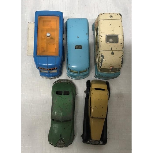 845 - Dinky and Corgi diecast vehicles, rare Dinky Chrysler Airflow and Daimler with open chassis, smooth ... 