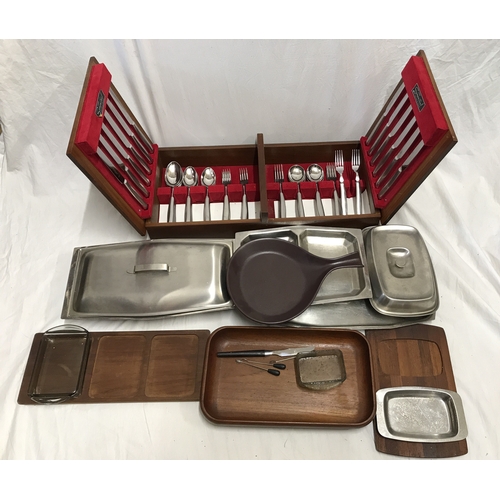 1183 - 1970's teak and stainless steel table and kitchen ware. Teak cased Sanensteel cutlery set, Danish te... 