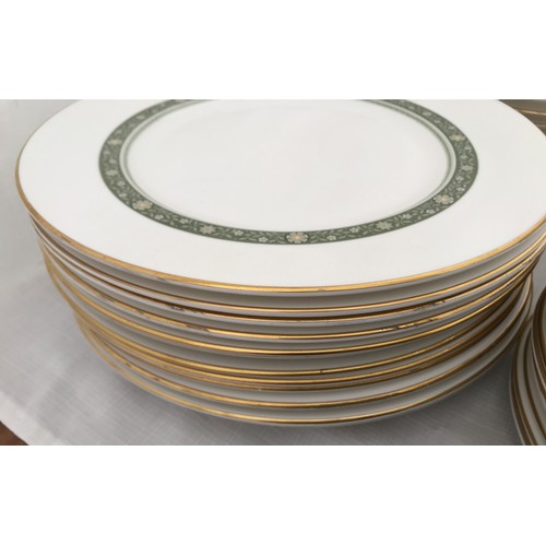 42 - A large quantity of Royal Doulton Rondelay H5004 china to include 12 dinner plates 27cm w, 6 soup bo... 