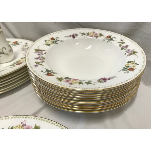 93 - A Wedgwood Mirabelle part dinner set to include 6 large plates 27cms d, 10 large bowls 20.5cms d, 3 ... 