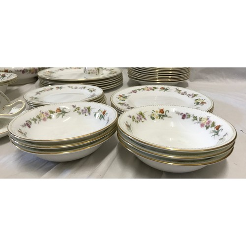 93 - A Wedgwood Mirabelle part dinner set to include 6 large plates 27cms d, 10 large bowls 20.5cms d, 3 ... 