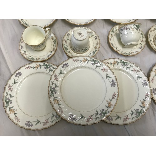 95 - A Noritake part Brookollow pattern tea and dinnerware set to include 4 dinner plates 26.5cms d, 4 bo... 