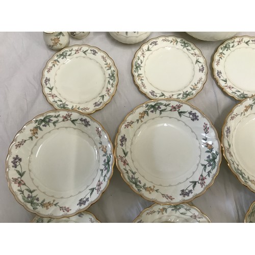 95 - A Noritake part Brookollow pattern tea and dinnerware set to include 4 dinner plates 26.5cms d, 4 bo... 