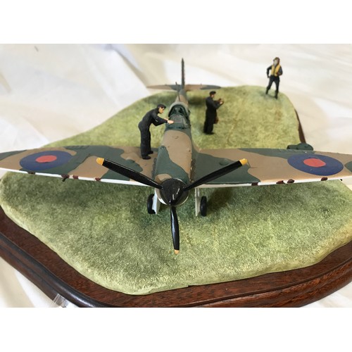 177 - Border Fine Arts, Scramble, WW2 Spitfire on wood base Ltd Edition 634 of 750, with certificate and b... 