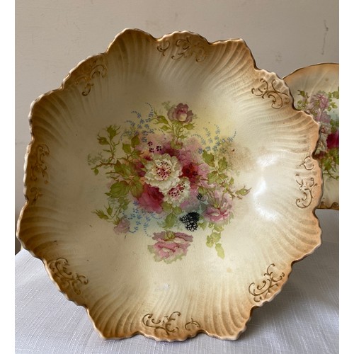 183 - S.F & Co Royal Devon to include a scalloped pedestal dish 24cms d x 15cms h, a leaf salad dish 25cms... 