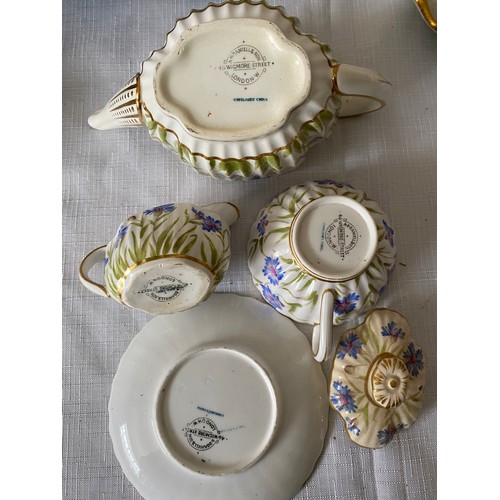 185 - A collection of ceramics to include 4 pieces of Wedgwood jasperware, a blue pedestal bowl 20cms d x ... 