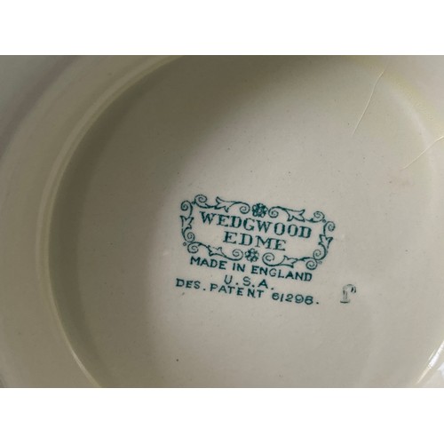 186 - A selection of ceramics to include a Wedgwood planter, a Wedgwood pedestal bowl, a Baker and Co Ltd ... 