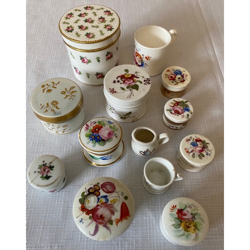 188 - A selection of trinket pots, miniature tankards and jug to include a Coalport miniature tankard, and... 